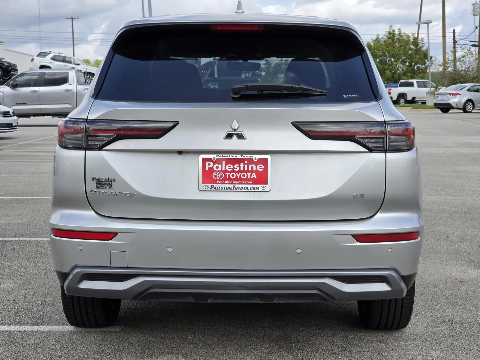 Used 2025 Alloy Silver Metallic Mitsubishi SE S-AWC image 5