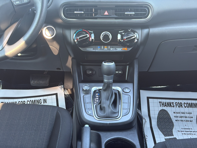 Used 2023 Gray Hyundai SEL image 29