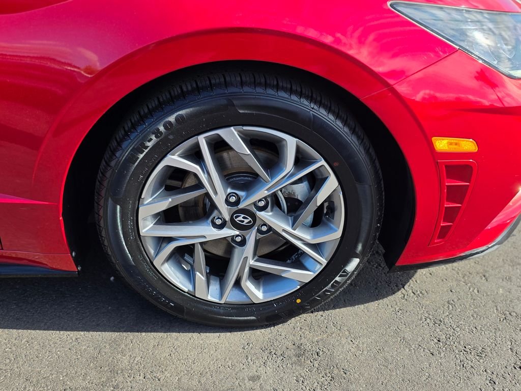 Used 2020 Red Hyundai SEL image 8