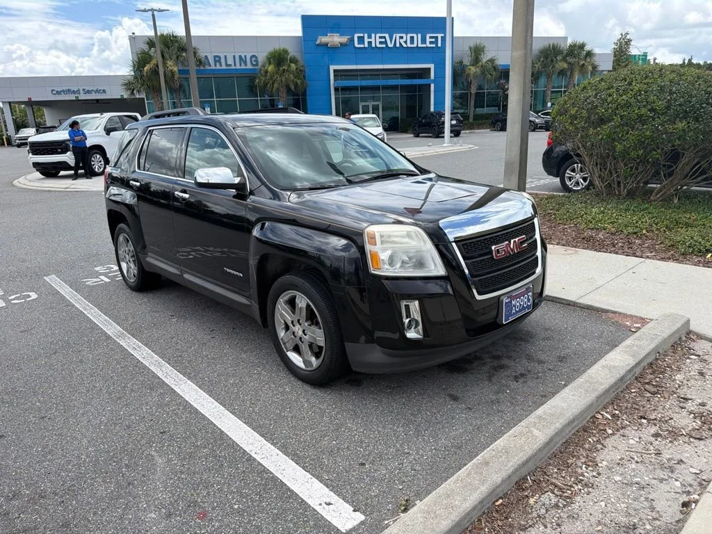 Used 2013 Onyx Black GMC SLT image 2