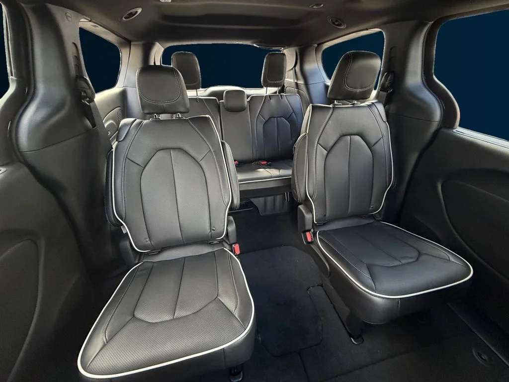 New 2026 Silver Chrysler Limited image 18