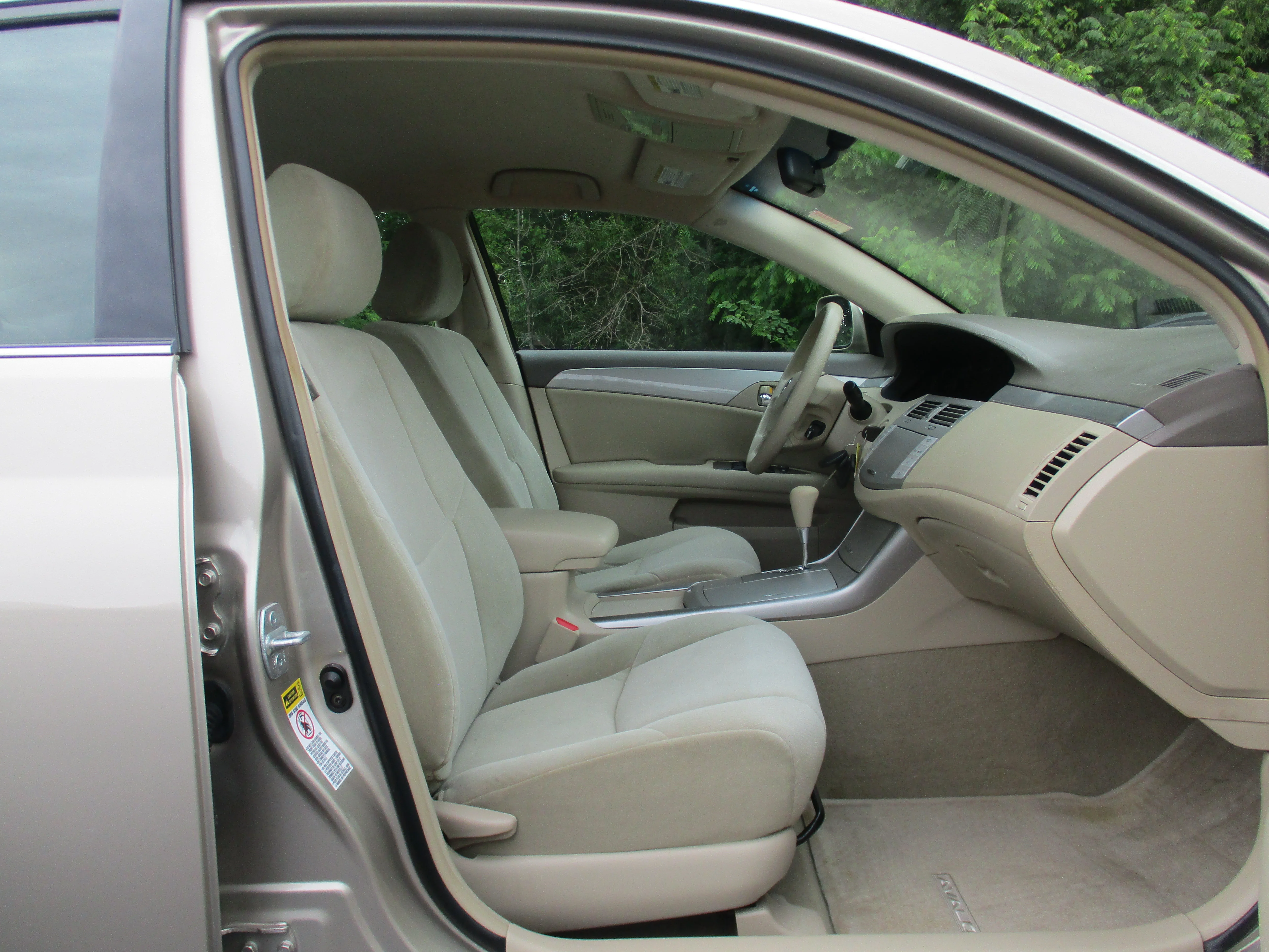 Used 2007 Beige Toyota  image 37