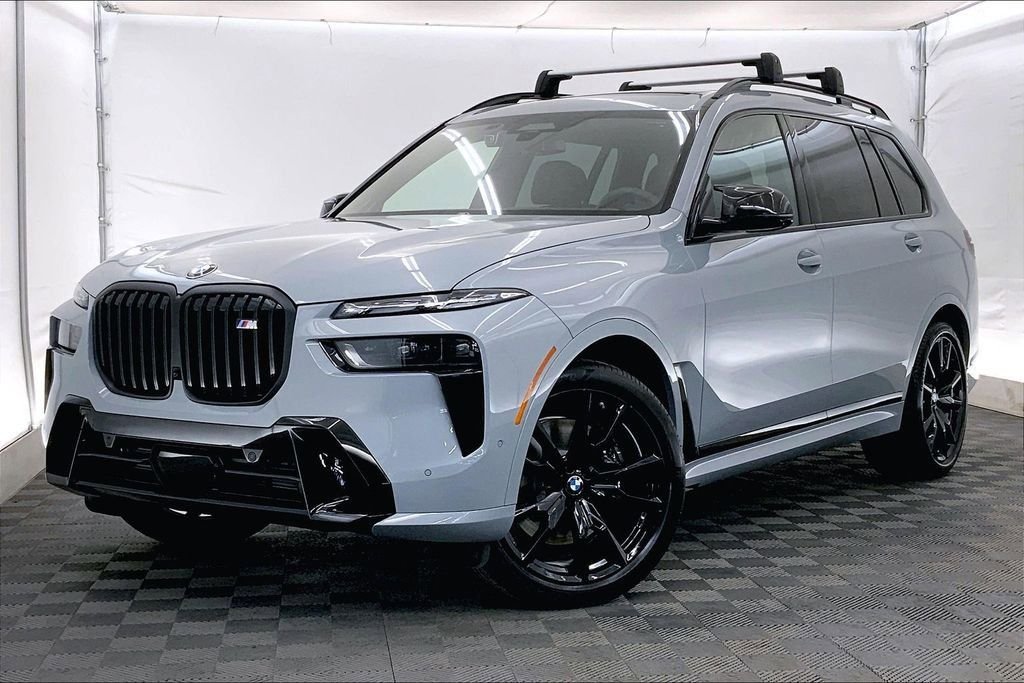 2026 BMW X7 M60i's photo