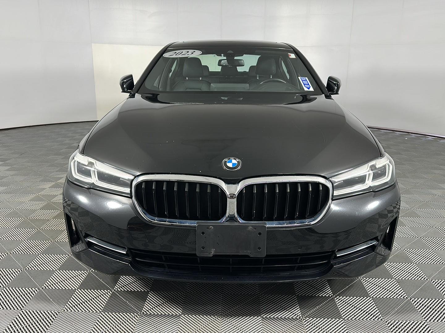 Used 2023 Black Sapphire Metallic BMW 530i xDrive image 3