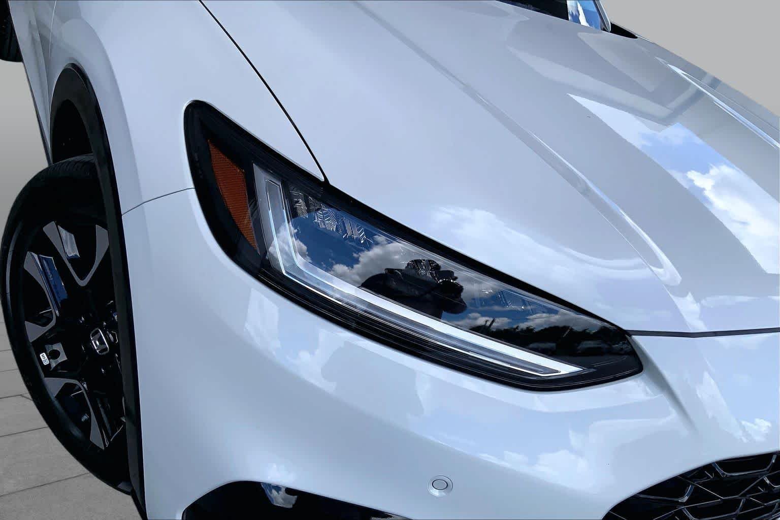 Used 2027 Platinum White Pearl Honda EX-L image 27