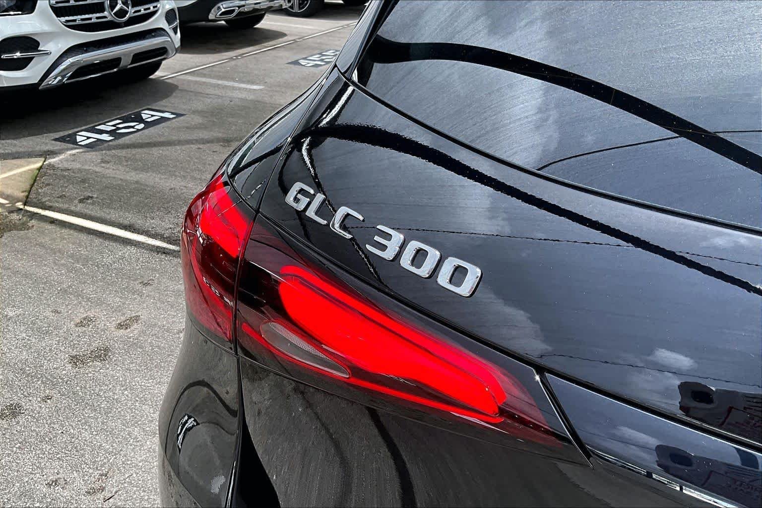 Certified Used 2026 Black Mercedes-Benz GLC 300 image 10