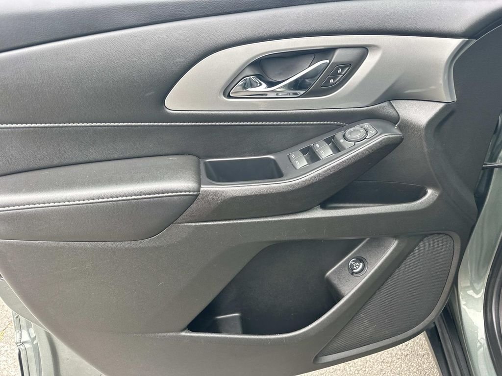 Used 2022  Chevrolet LT image 17