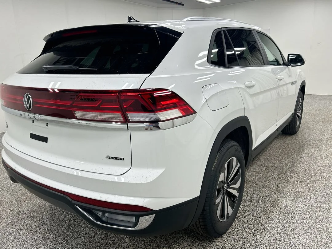 New 2026 Opal White Pearl Volkswagen 2.0T SE image 8
