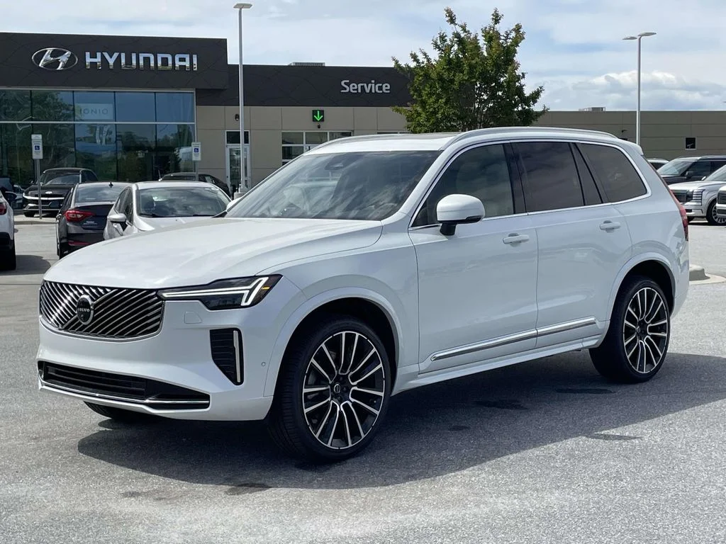New 2026 Crystal White Volvo Plus image 24