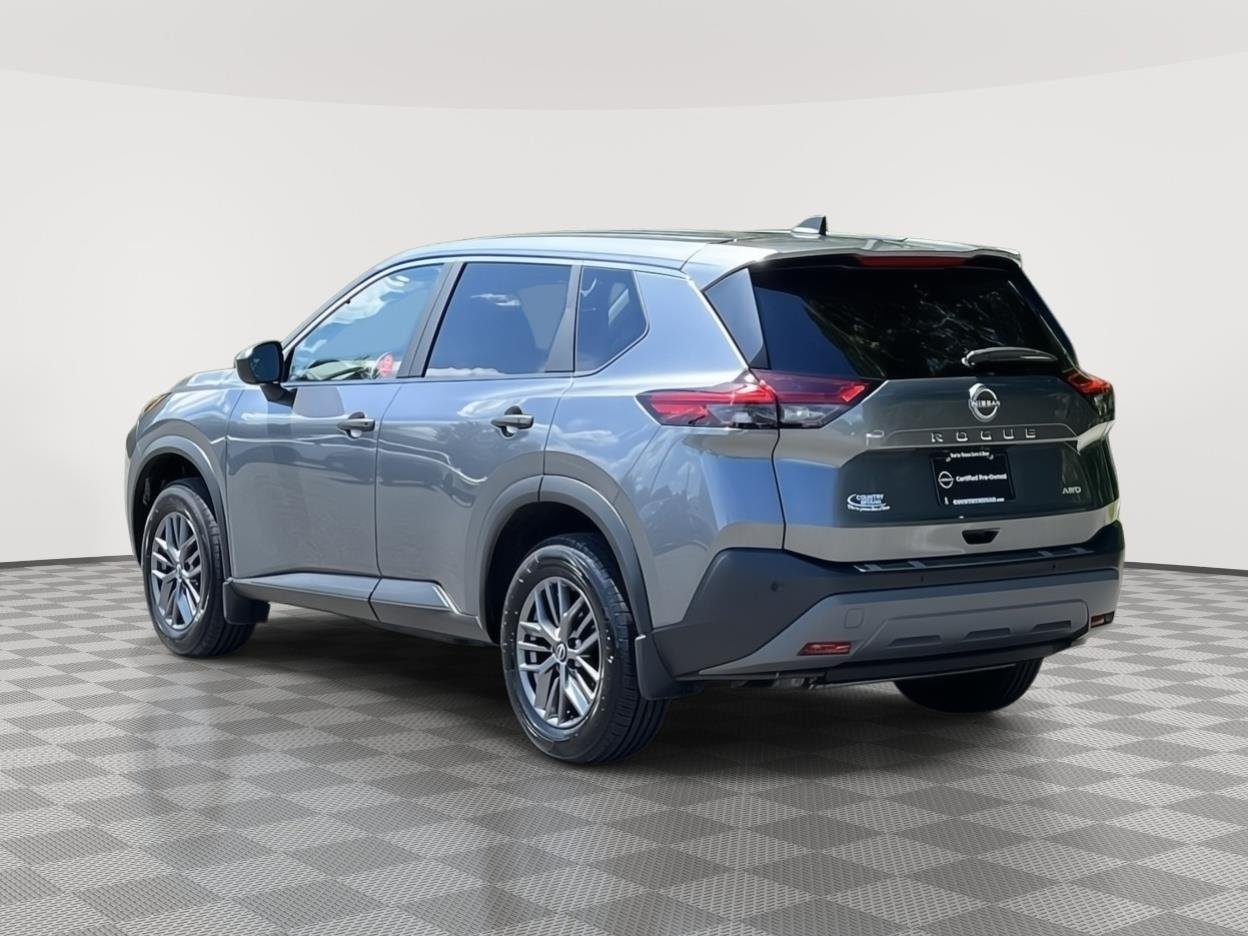 Used 2023 Gun Metallic Nissan S image 7