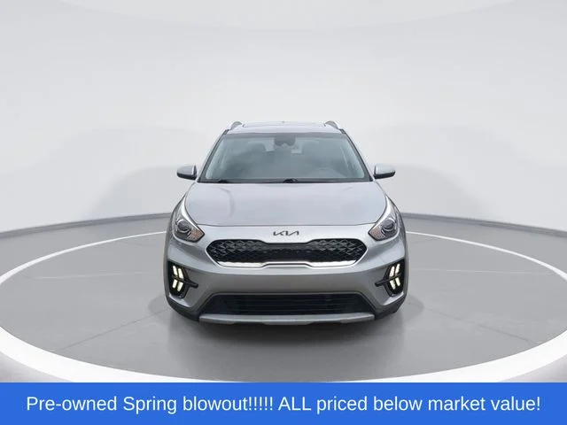 Used 2022 Gray Kia LXS image 3