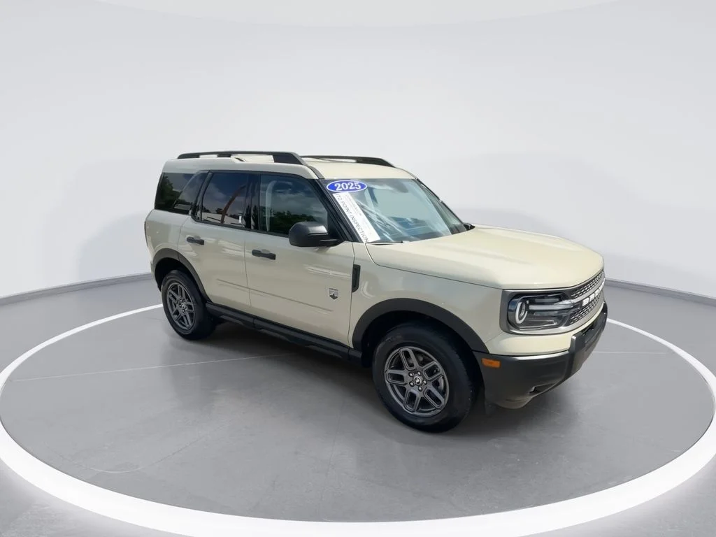 Used 2025 Beige Ford Big Bend image 2