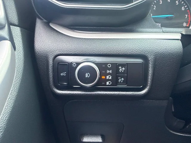 Used 2023 Black Ford XLT image 13