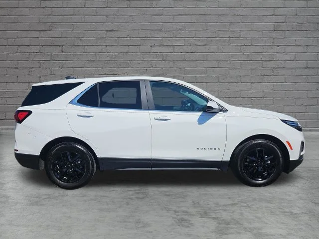 Used 2024 Summit White Chevrolet LT image 6