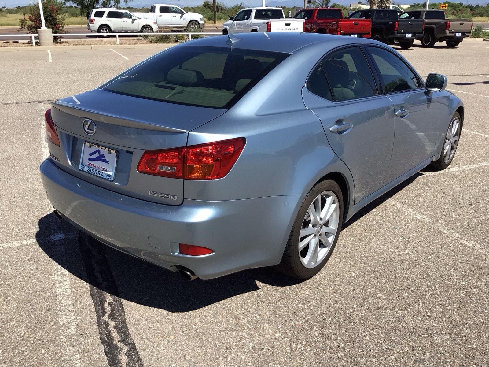 Used 2007  Lexus Base image 5