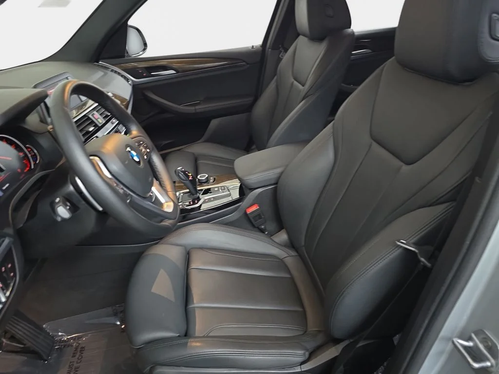Used 2019 Silver BMW xDrive30i image 18
