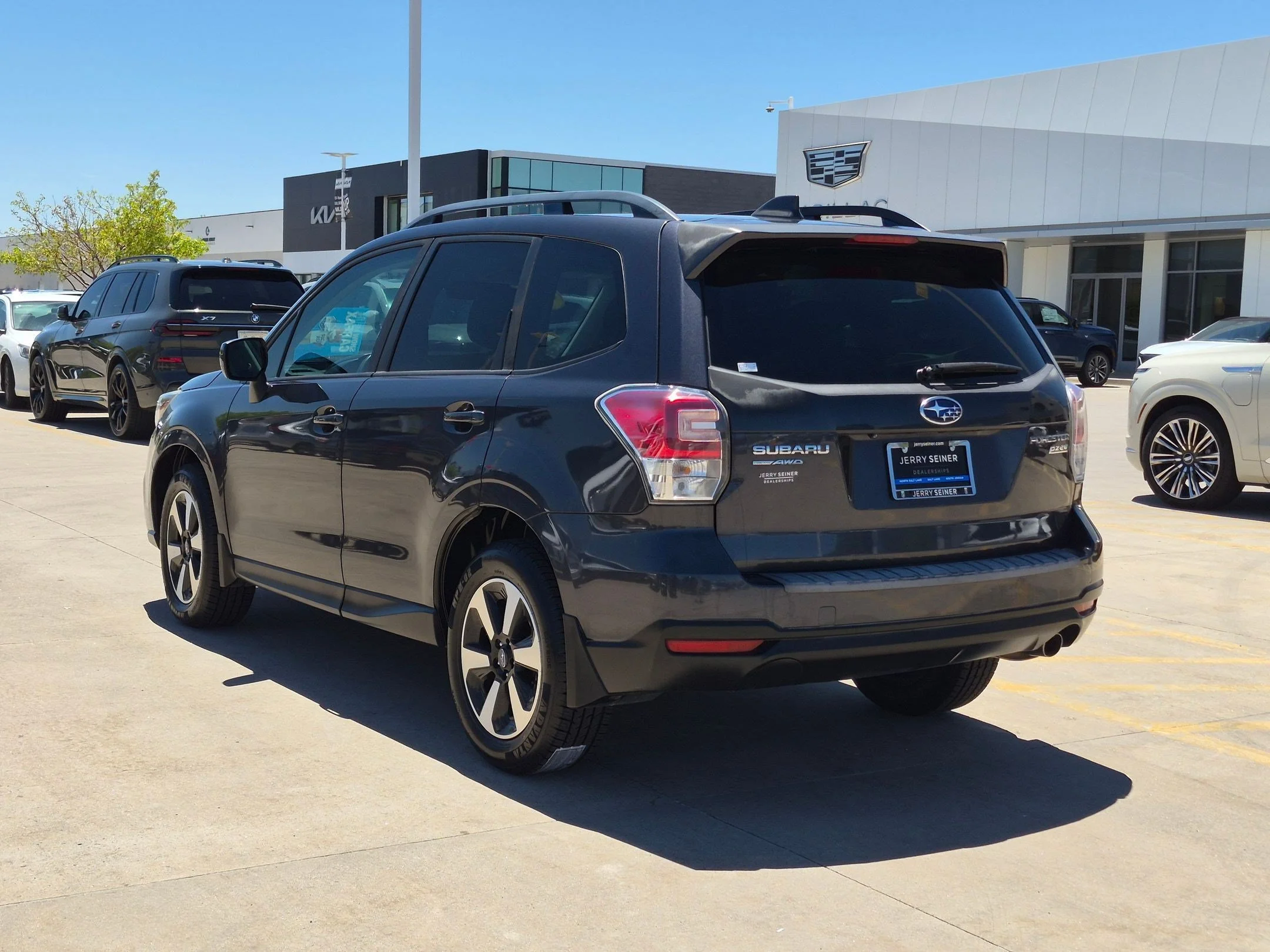 Used 2017 Dark Gray Metallic Subaru Premium image 5
