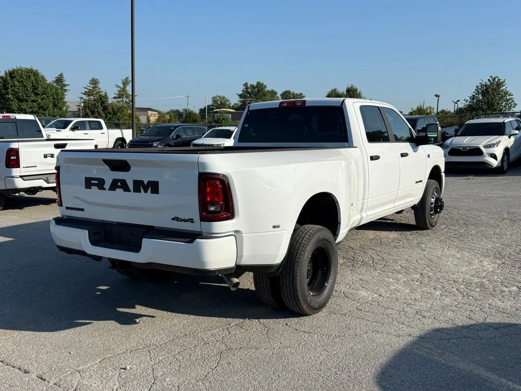 New 2027 Bright White Clear-Coat Exterior Paint RAM Big Horn image 6