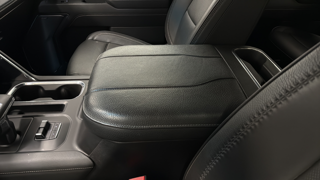 Used 2024 Onyx Black GMC Denali image 20