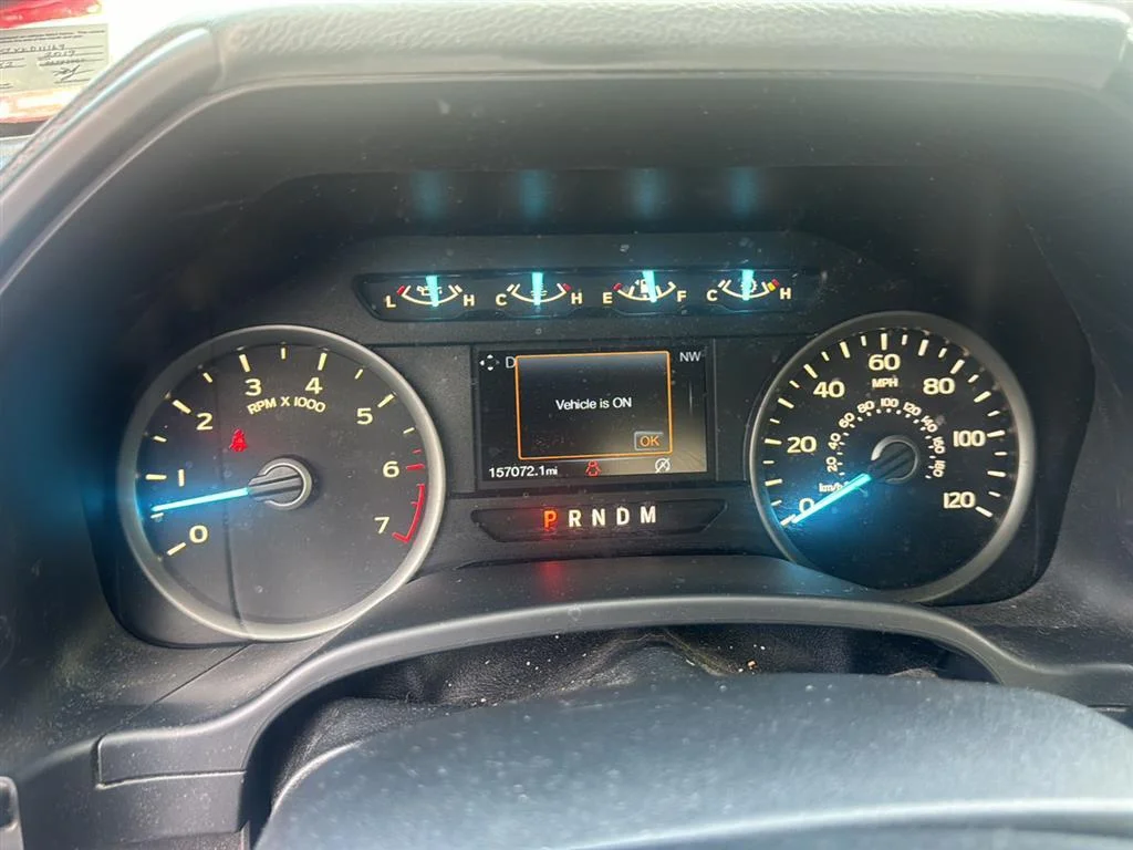 Used 2019 Ruby Red Metallic Tinted Clearcoat Ford XLT image 9