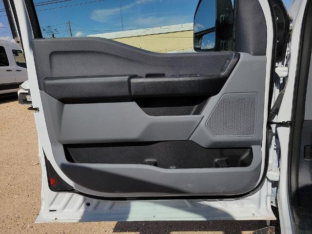 New 2026 Oxford White Ford F-250® XL image 43