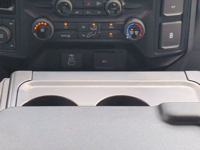 2025 Ford F-350 Super Duty Chassis Cab XL - Photo 18