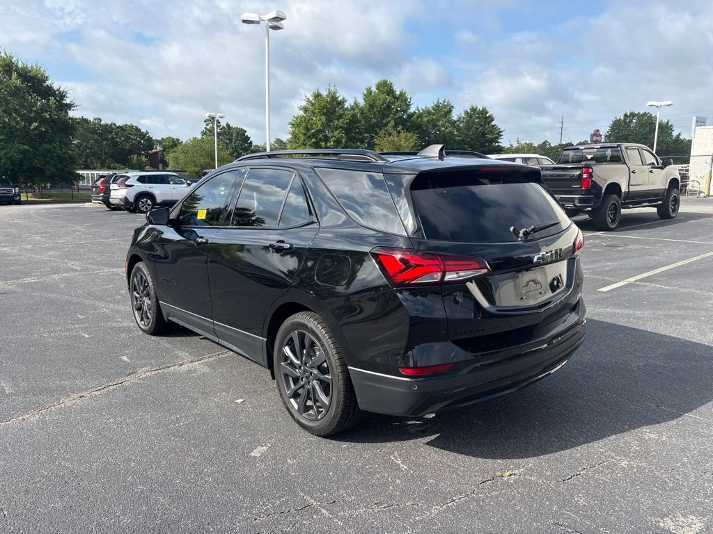 Used 2024 Mosaic Black Metallic Chevrolet RS image 6