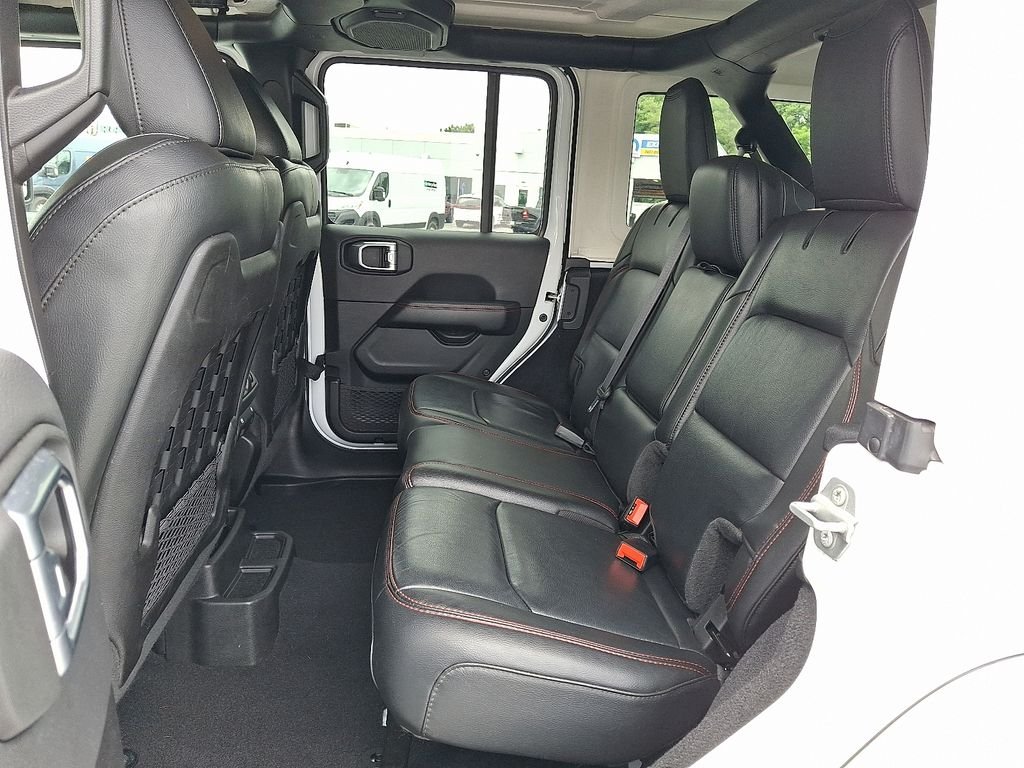 Used 2022 White Jeep Unlimited Rubicon image 11