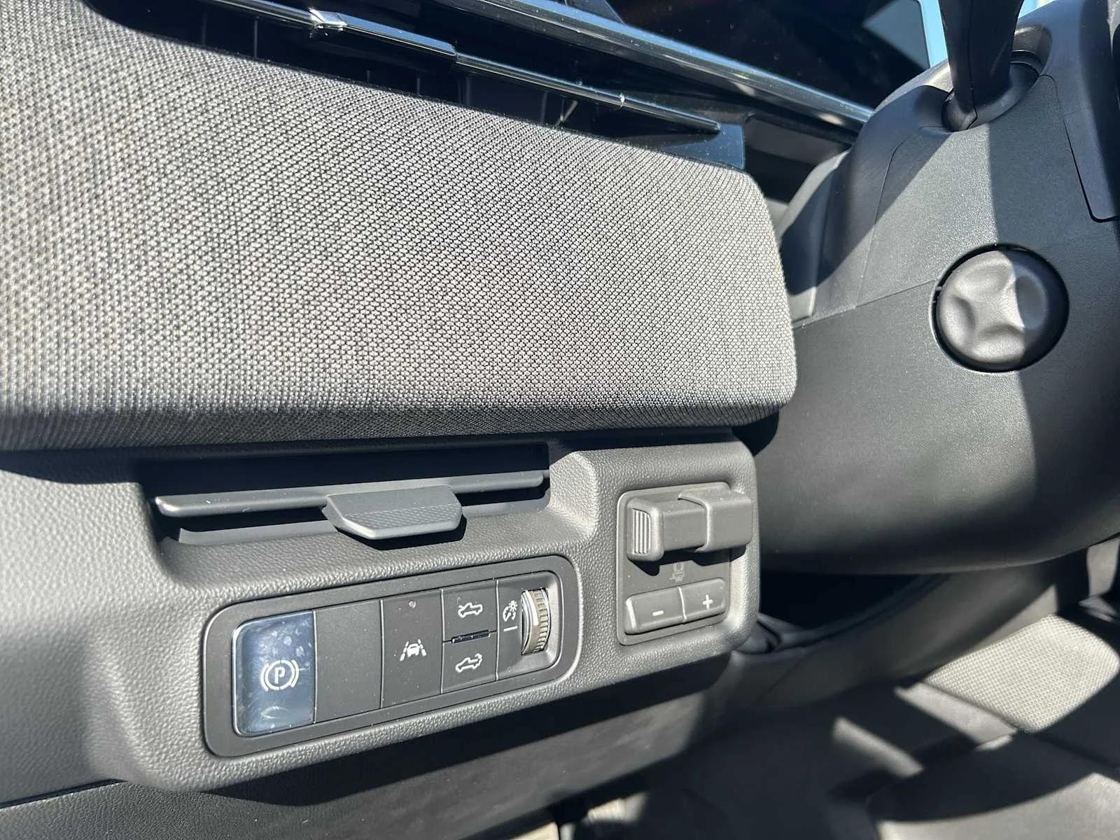 2026 GMC Sierra EV Elevation - Photo 17
