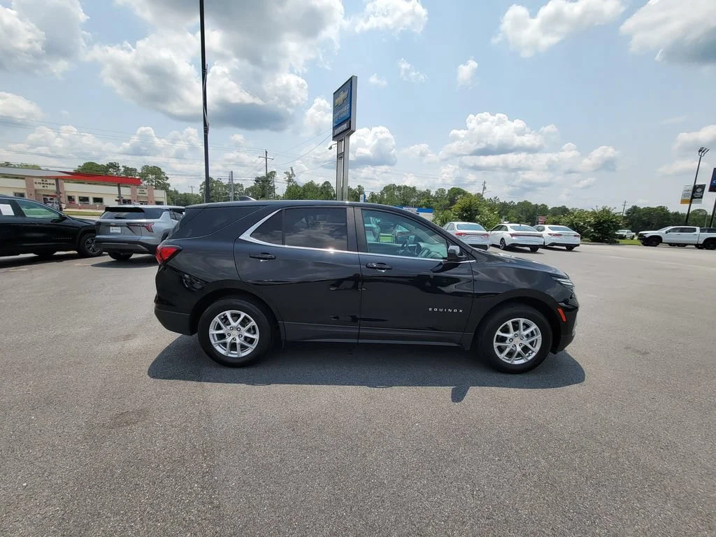 Used 2024 Mosaic Black Metallic Chevrolet LT image 6