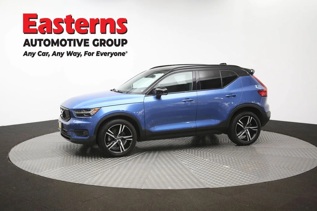 Used 2020 Blue Volvo R-Design image 58