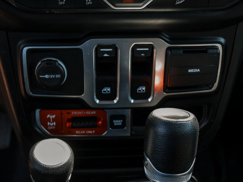 Used 2020 Sting-Gray Clearcoat Jeep Rubicon image 18