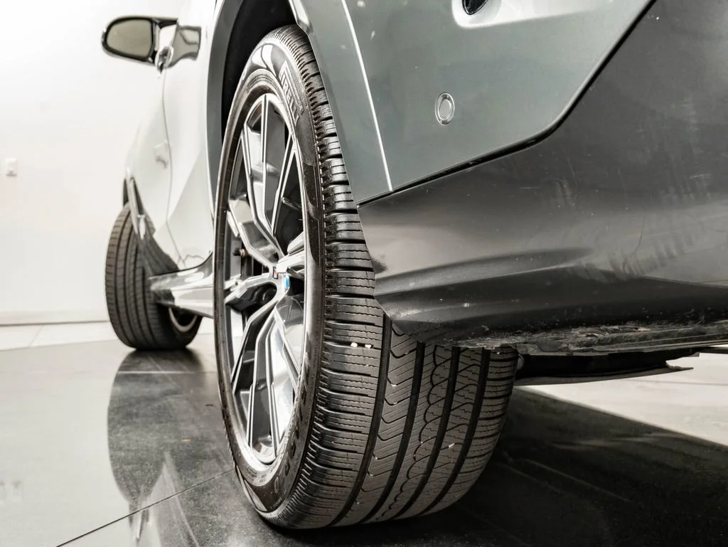 Used 2024 Skyscraper Gray Metallic BMW M60i image 50