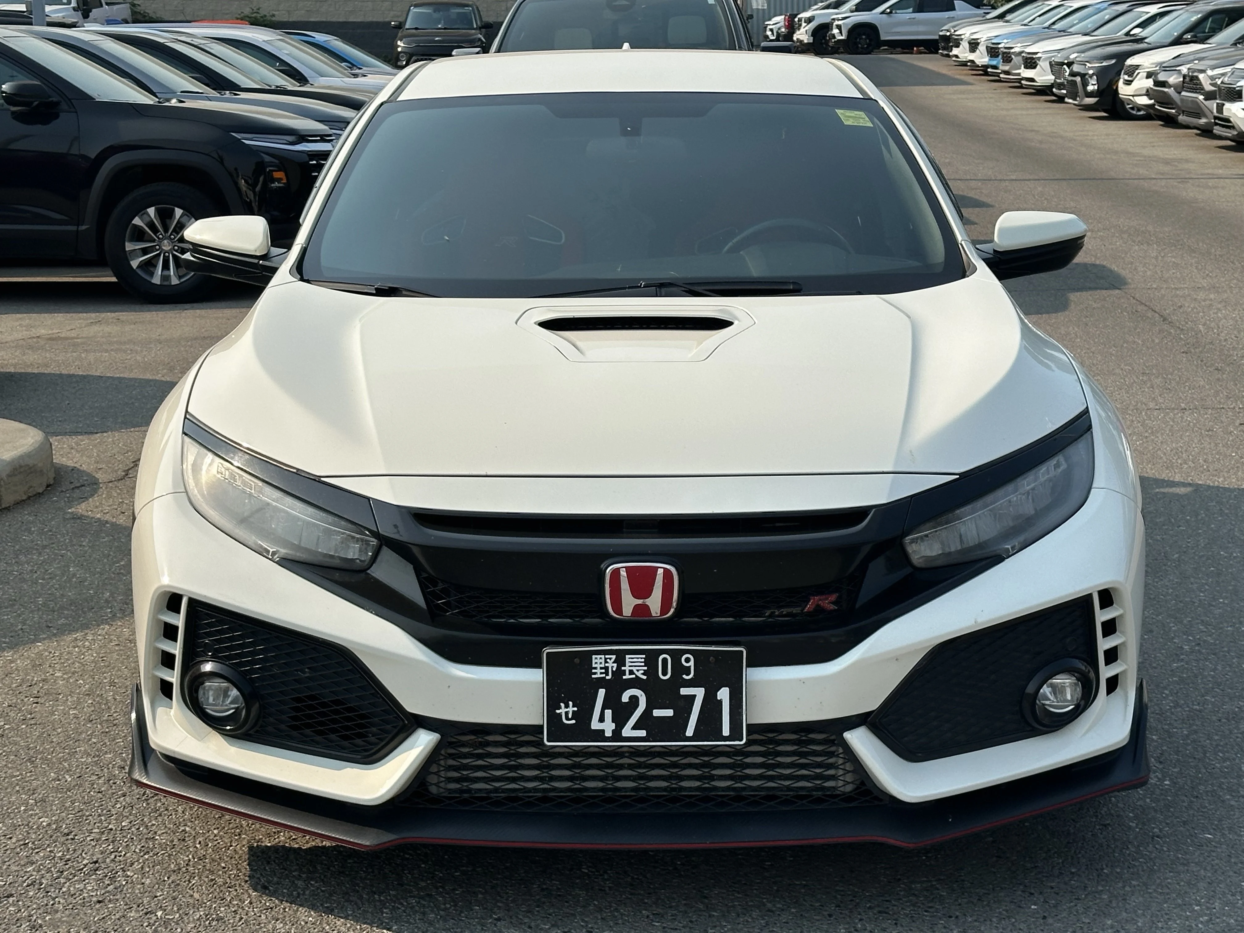 Used 2018 White Honda  image 2