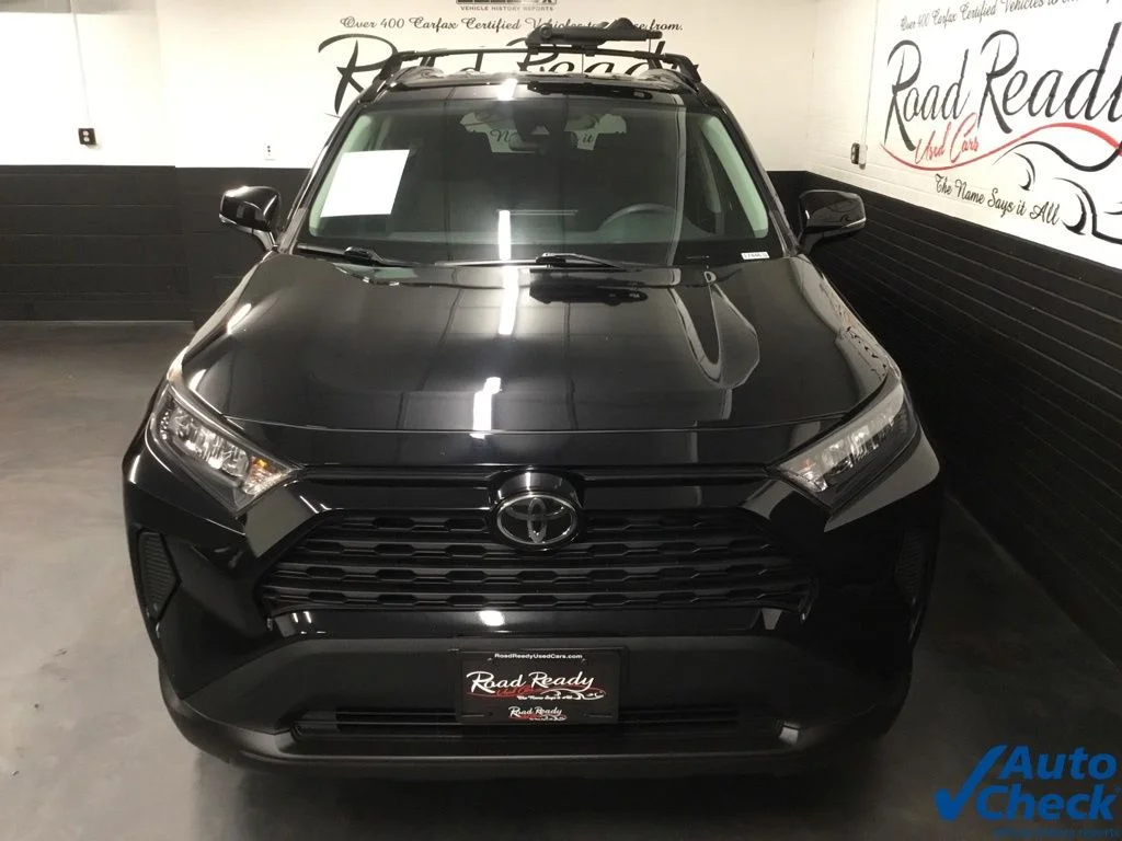 Used 2019 Black Toyota LE image 4