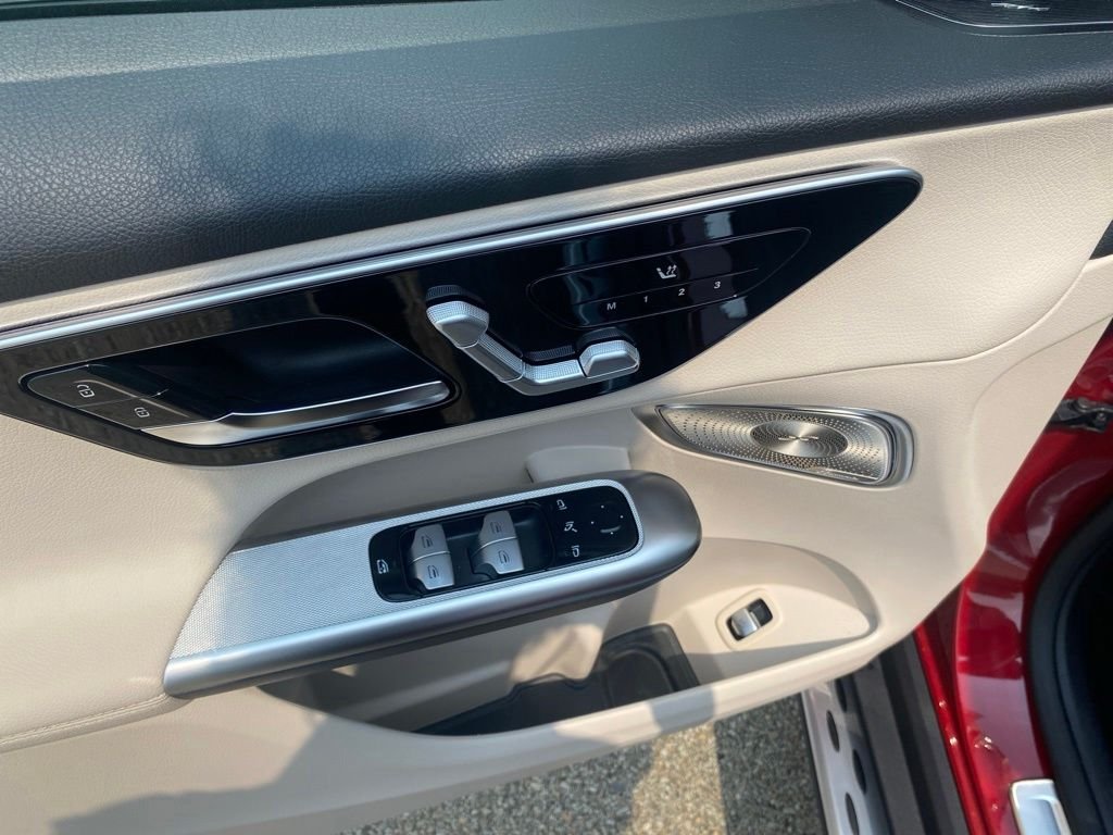 Certified Used 2026 Red Mercedes-Benz GLC 300 image 11