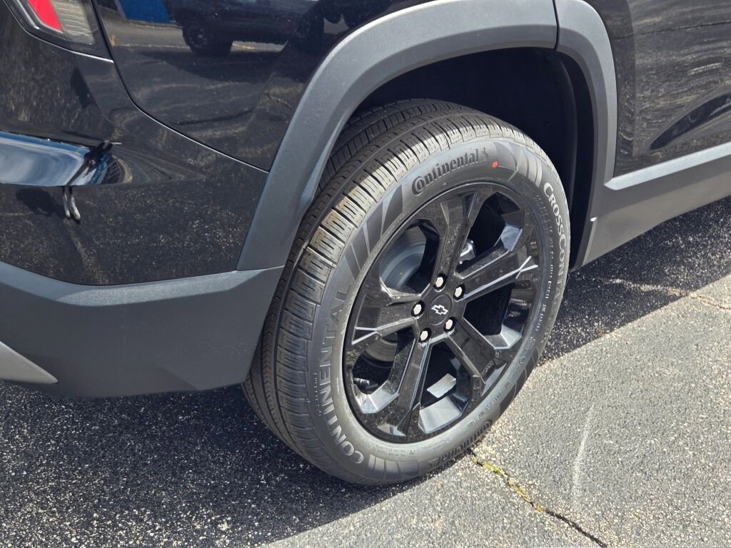 New 2026 Mosaic Black Metallic Chevrolet LT image 7