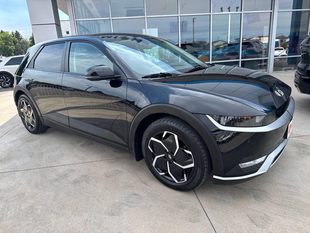 Used 2024 Abyss Black Hyundai SEL image 7