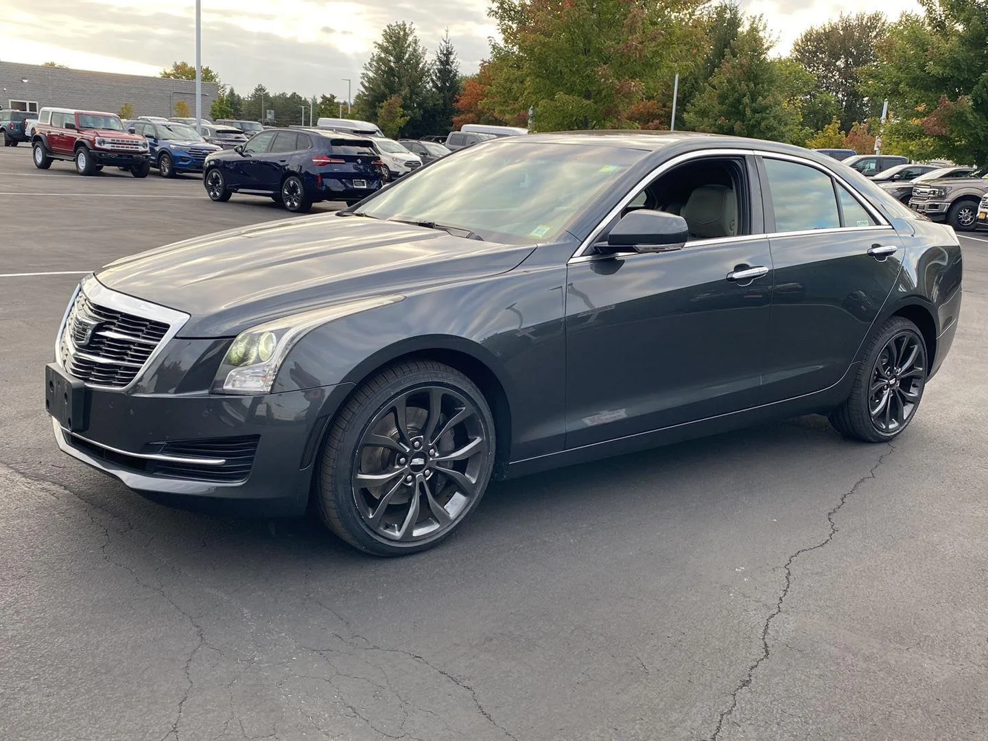 Used 2018 Phantom Gray Metallic Cadillac Luxury AWD image 7