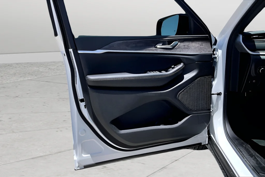 New 2026 Bright White Clearcoat Jeep Altitude image 14