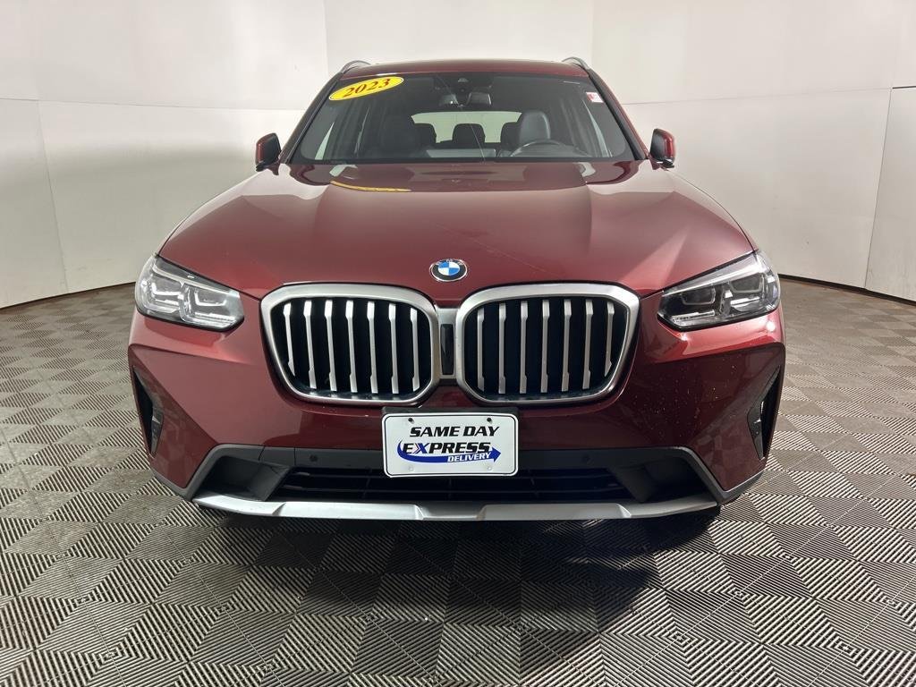 Used 2023 Aventurin Red Metallic BMW xDrive30i image 14