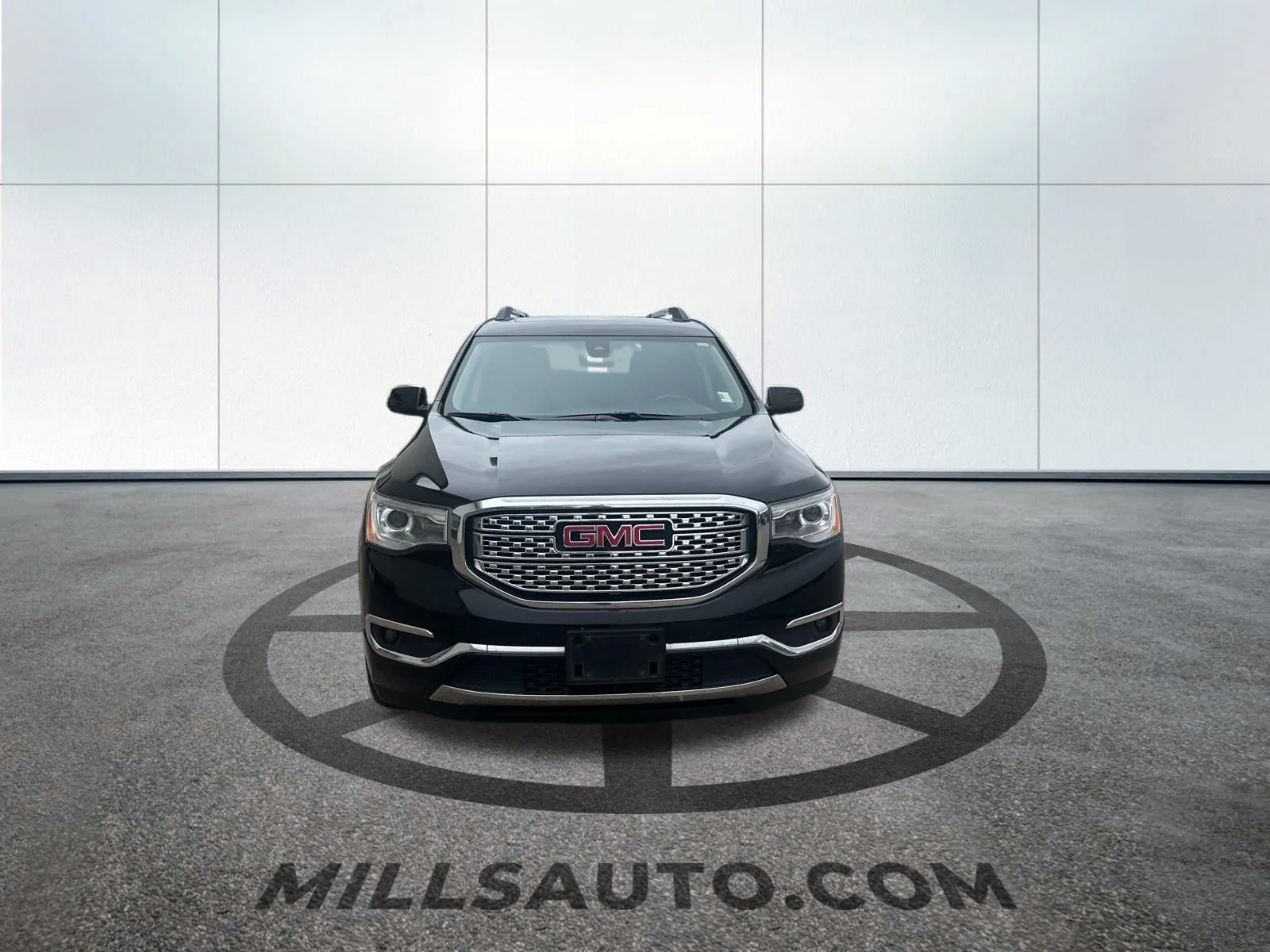 Used 2018 GMC Acadia Denali with VIN 1GKKNXLS8JZ108190 for sale in Baxter, Minnesota