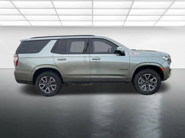 Used 2024 Green Chevrolet Z71 image 6