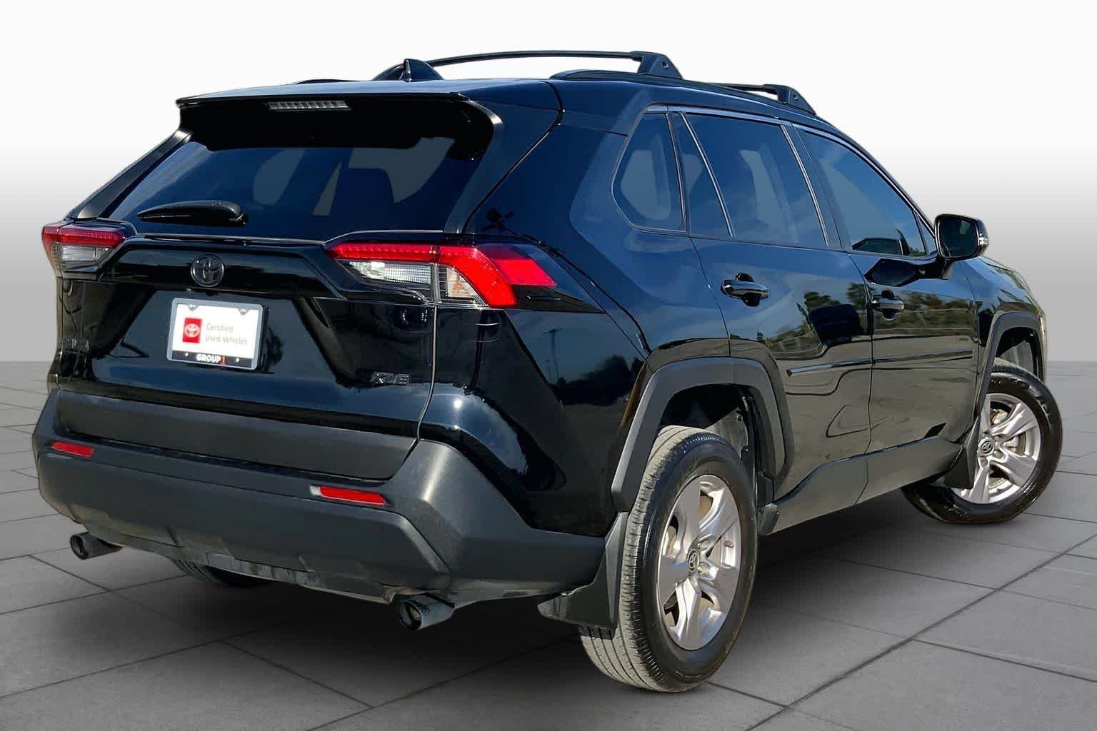 Used 2025 Midnight Black Metallic Toyota XLE image 13