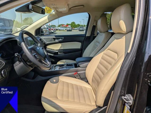 Used 2022 Black Ford SEL image 14