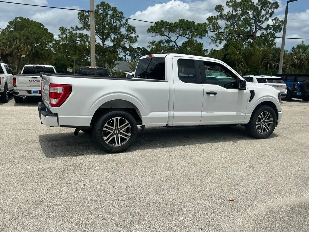 Used 2023 White Ford XL image 20