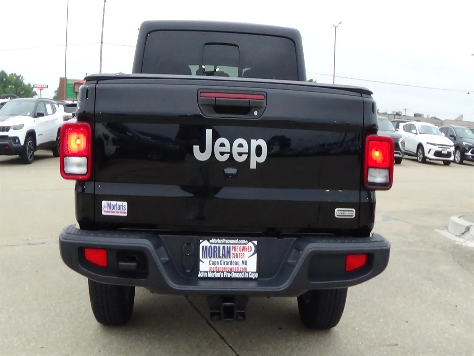 Used 2022 Black Clear Coat (px8) Jeep Overland image 7