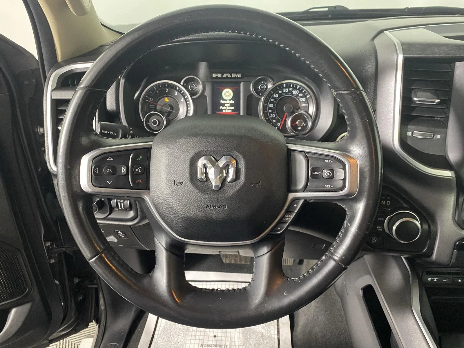 Used 2019 Granite Crystal Metallic Clearcoat Ram Big Horn/Lone Star image 17