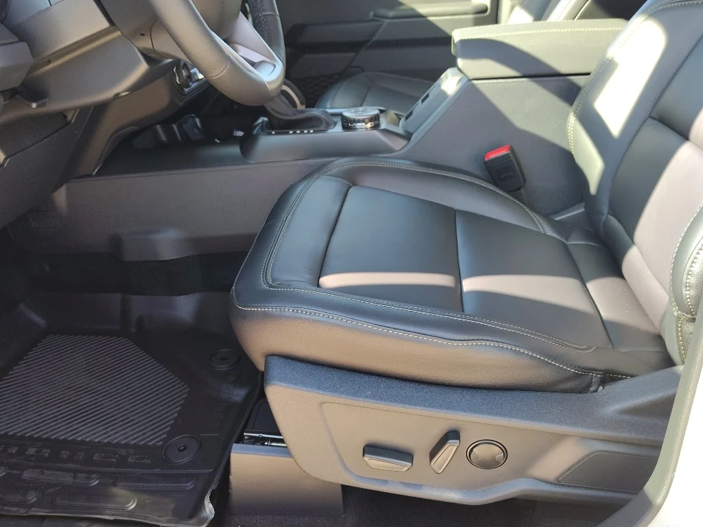 New 2026 Avalanche Gray Ford Badlands® image 12
