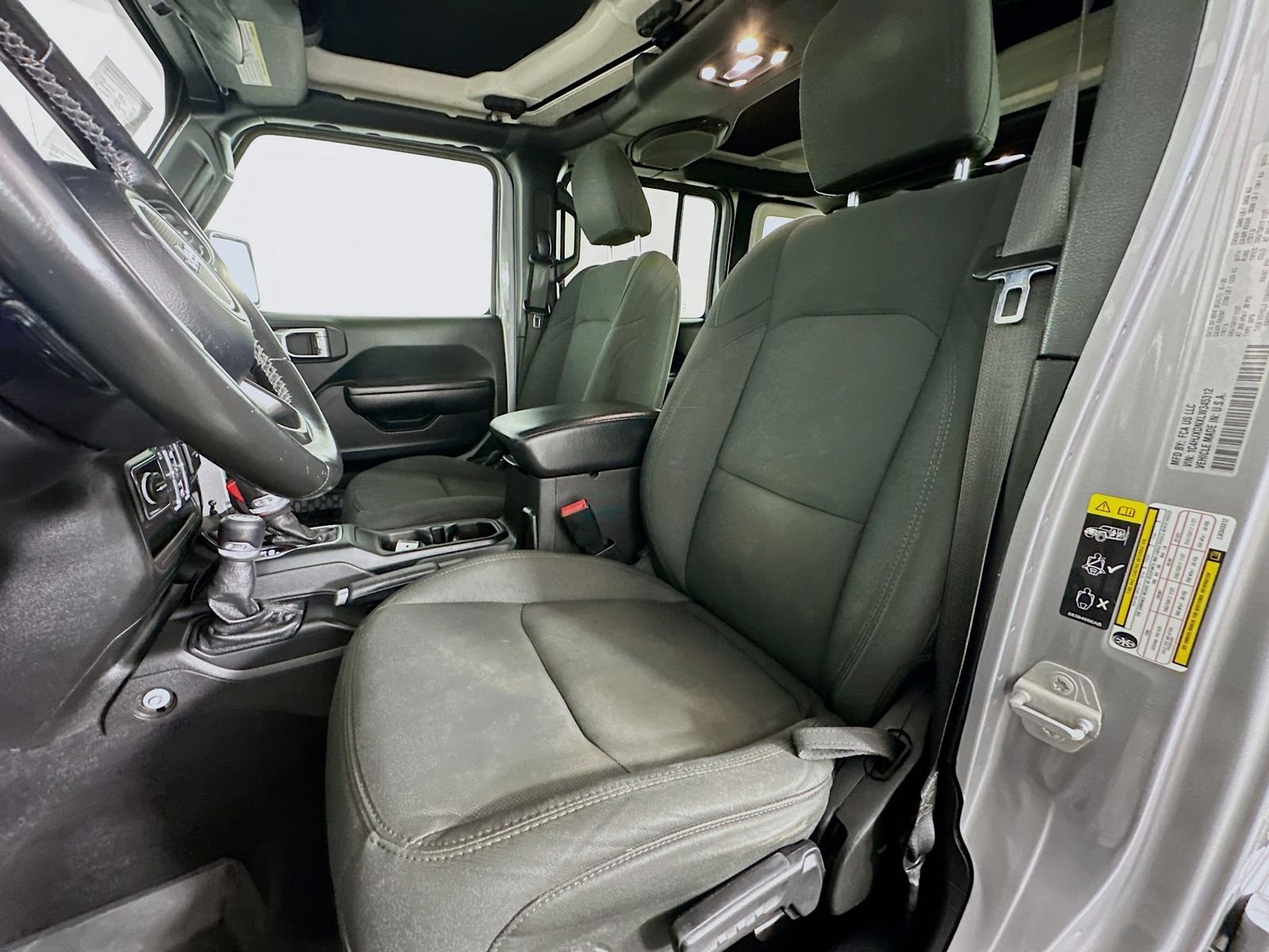 Used 2020 Billet Silver Metallic Clearcoat Jeep Unlimited Sport S image 19